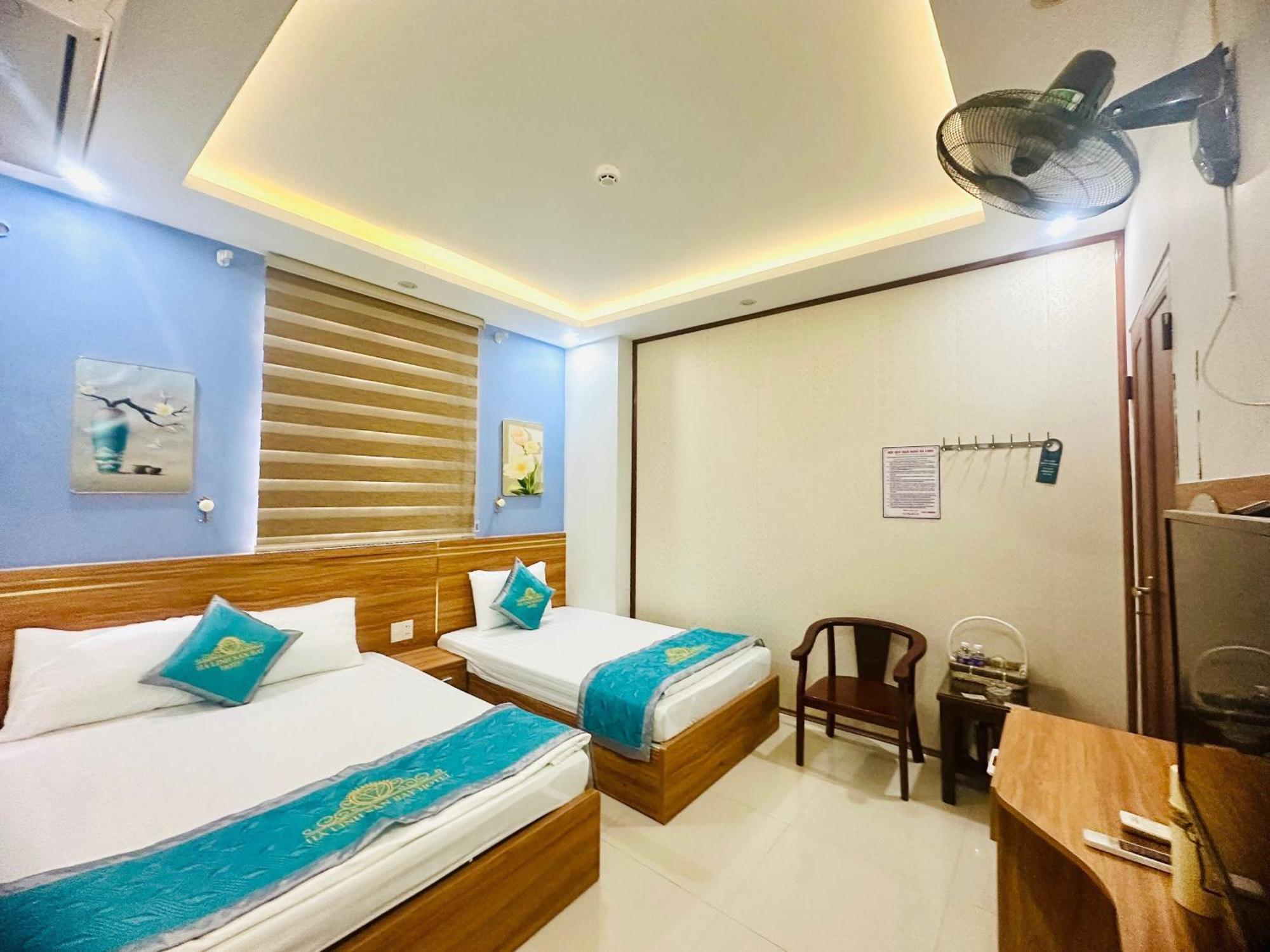 Ha Linh Hotel Db - By Bay Luxury Diện Biên Phủ エクステリア 写真